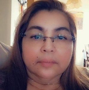 Meet your Posher, Doraly